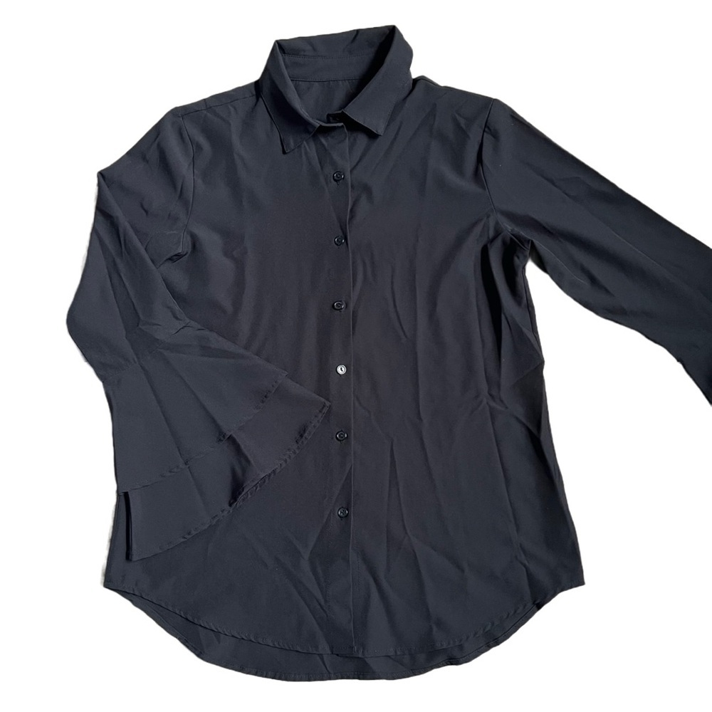 BLACK BUTTON DOWN COLLARED BLOUSE WITH TIERED BELL SLEEVES SIZE SMALL